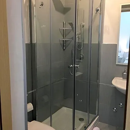 Archimede Nocleg ze śniadaniem 3*